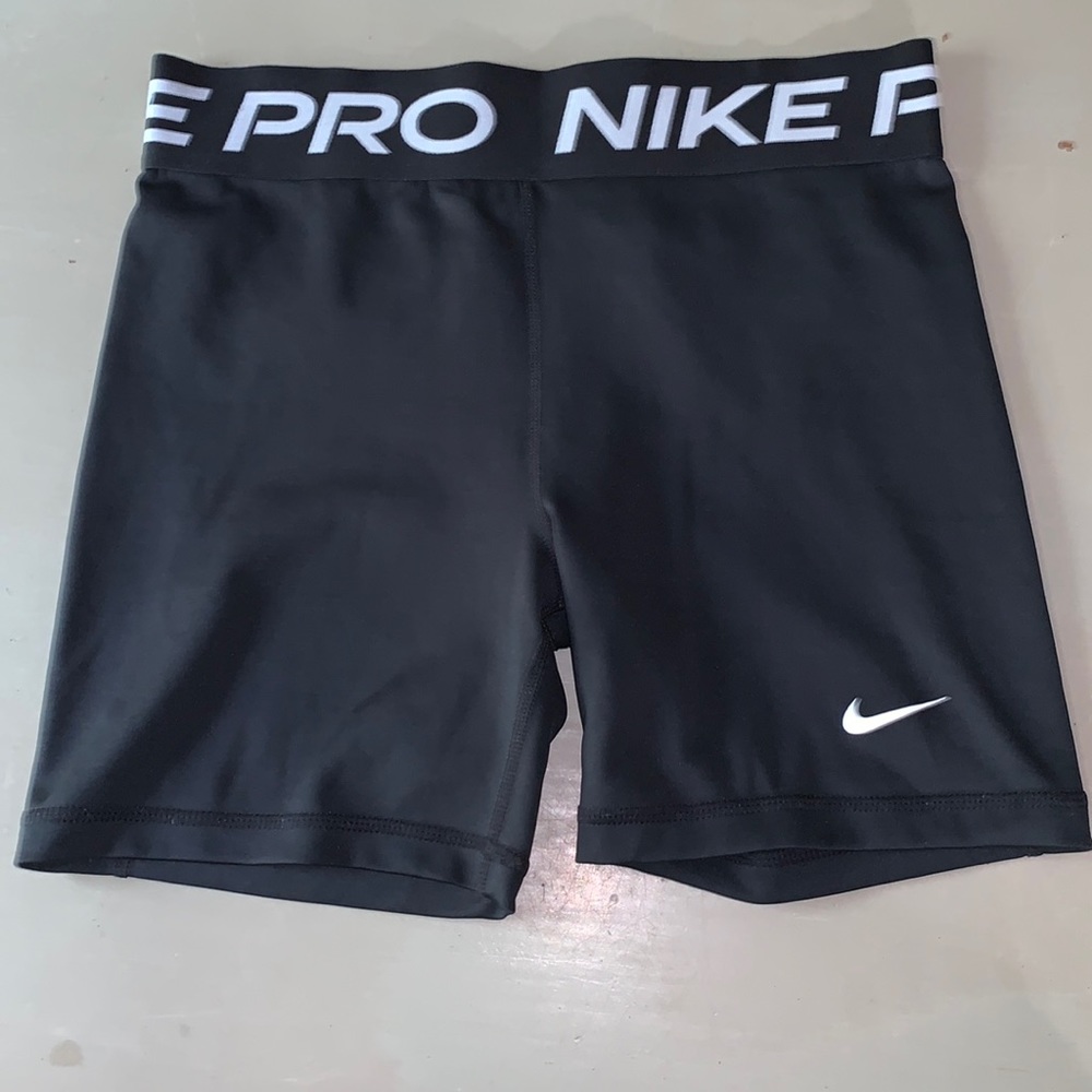 Nike pro